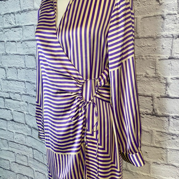 Mango (MNG) Satin Purple & Cream Striped Wrap Dress. Mid Length. Size 8. - Picture 5 of 15